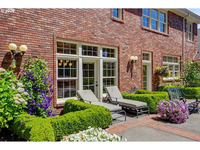 3650 CHRISTEN St S, Salem, OR 97302
