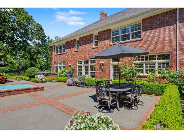3650 CHRISTEN St S, Salem, OR 97302