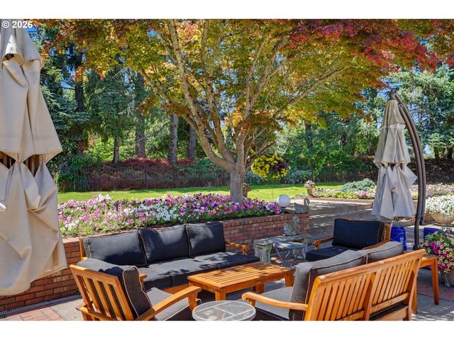 3650 CHRISTEN St S, Salem, OR 97302