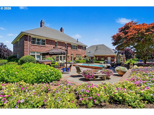 3650 CHRISTEN St S, Salem, OR 97302