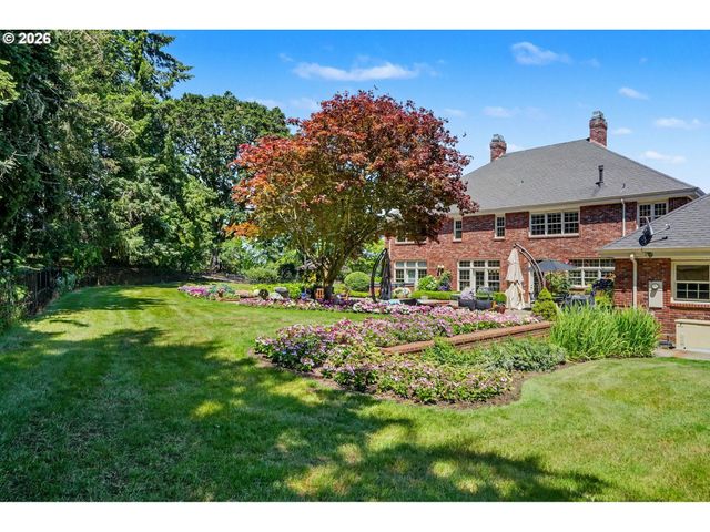 3650 CHRISTEN St S, Salem, OR 97302