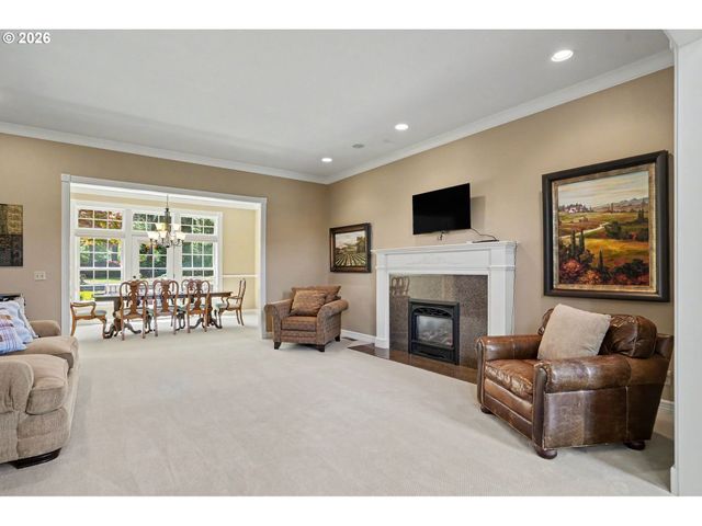 3650 CHRISTEN St S, Salem, OR 97302