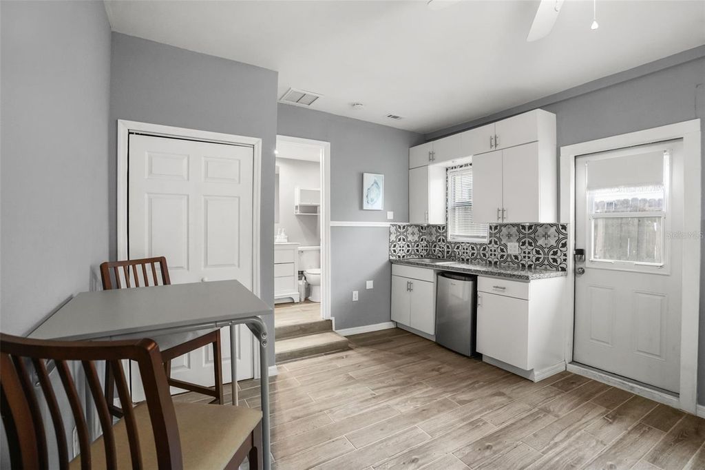 Image 23 of property listing at 1663 SAN MATEO DRIVE, Dunedin, FL 34698