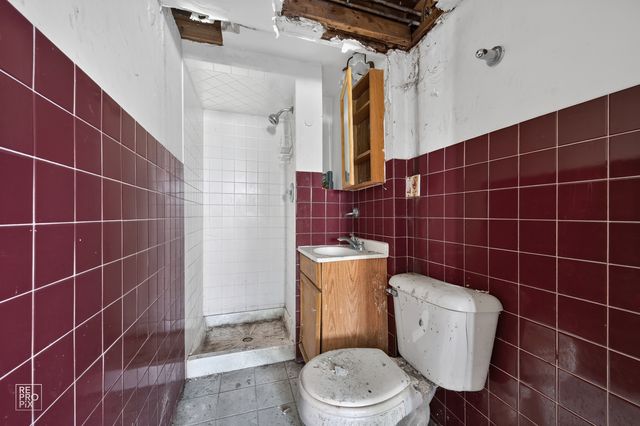 928 N Parkside Avenue, Chicago, IL 60651