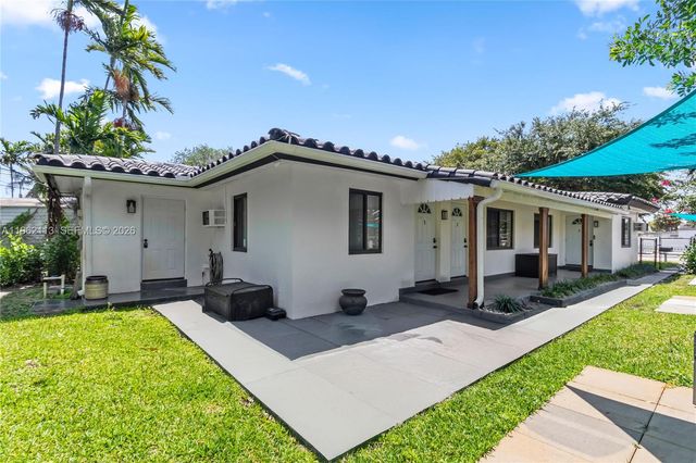 715 NE 6th St 1, Hallandale Beach, FL 33009