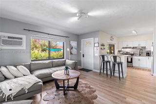 715 NE 6th St 1, Hallandale Beach, FL 33009