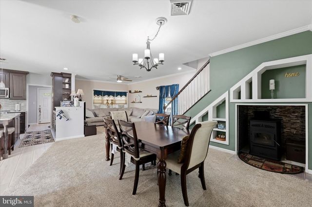 401 STONYBROOK DR, Levittown, PA 19055