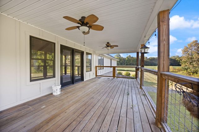 220 Davis Lane, Russell Springs, KY 42642