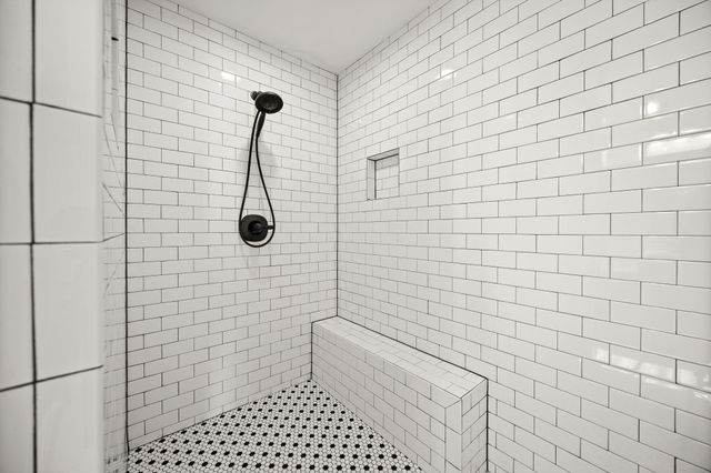 220 Davis Lane, Russell Springs, KY 42642