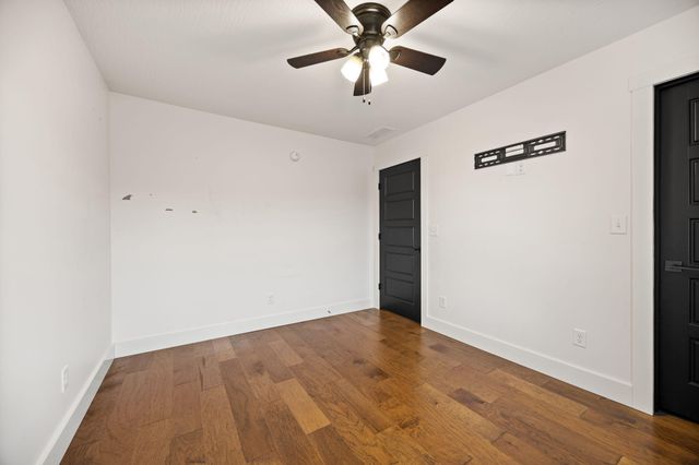 220 Davis Lane, Russell Springs, KY 42642