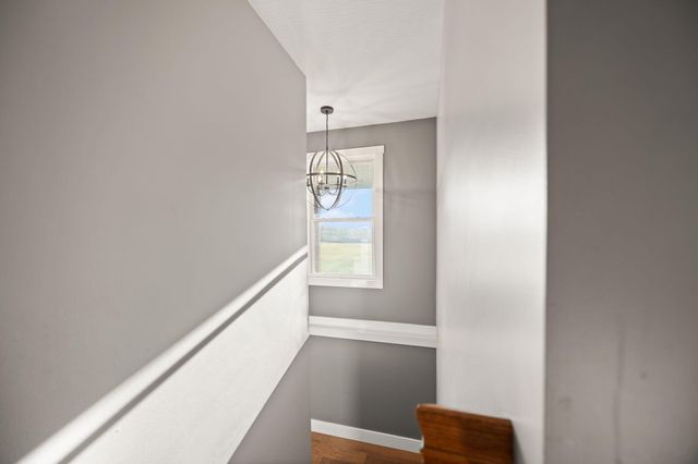 220 Davis Lane, Russell Springs, KY 42642