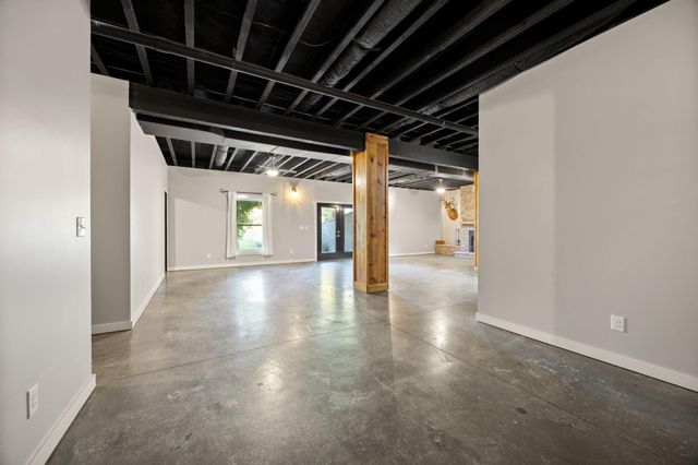 220 Davis Lane, Russell Springs, KY 42642