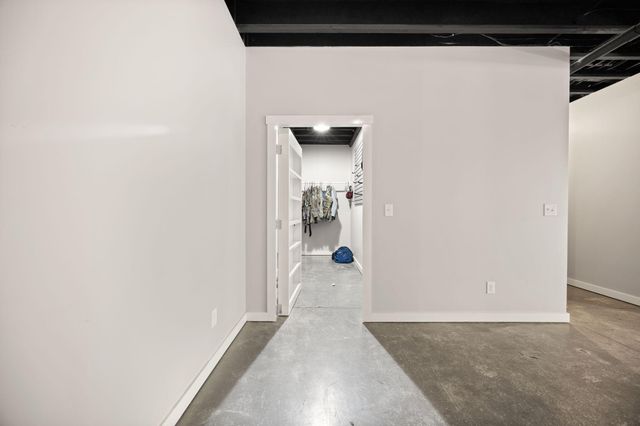 220 Davis Lane, Russell Springs, KY 42642