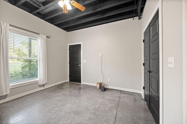 220 Davis Lane, Russell Springs, KY 42642