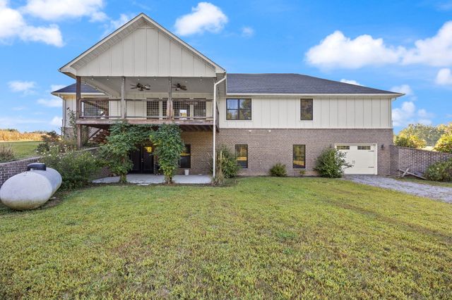 220 Davis Lane, Russell Springs, KY 42642