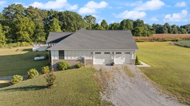 220 Davis Lane, Russell Springs, KY 42642