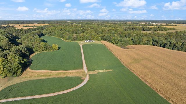 220 Davis Lane, Russell Springs, KY 42642