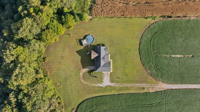 220 Davis Lane, Russell Springs, KY 42642