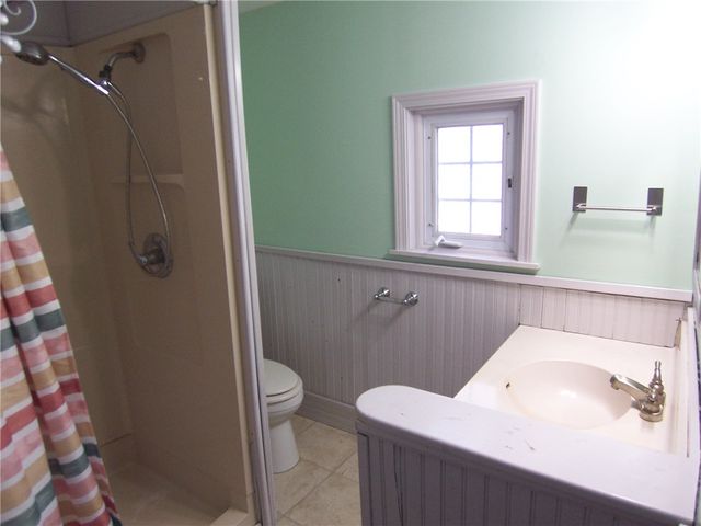 1807 Spafford Rd, Phelps, NY 14532