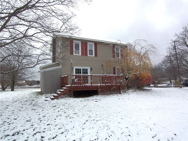 1807 Spafford Rd, Phelps, NY 14532