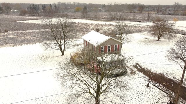 1807 Spafford Rd, Phelps, NY 14532