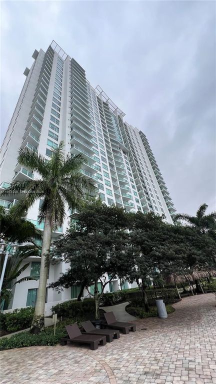 2641 N Flamingo Rd 504N, Sunrise, FL 33323