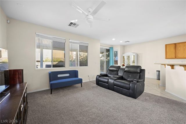 5042 Willowlyn Court, Las Vegas, NV 89122