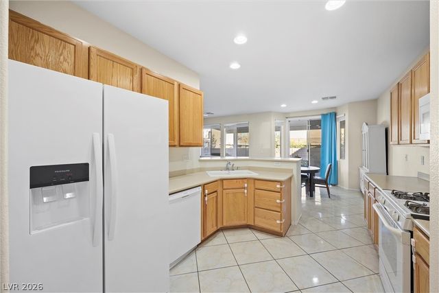 5042 Willowlyn Court, Las Vegas, NV 89122