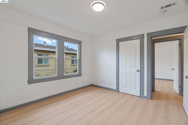 1012 72nd Ave, Oakland, CA 94621