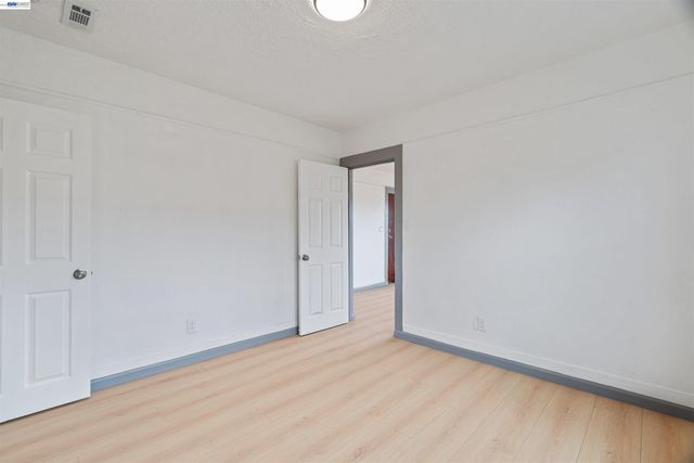 1012 72nd Ave, Oakland, CA 94621