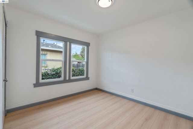 1012 72nd Ave, Oakland, CA 94621