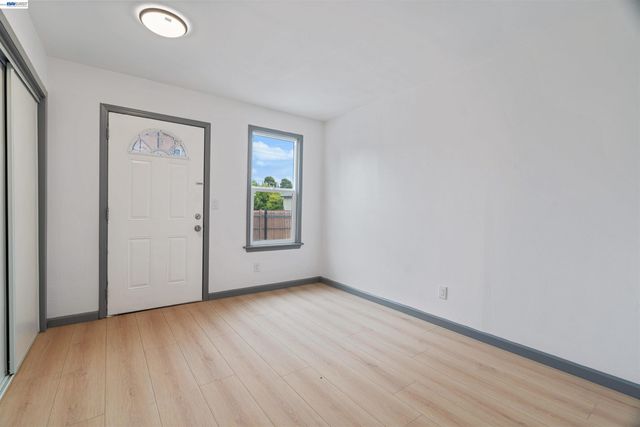 1012 72nd Ave, Oakland, CA 94621