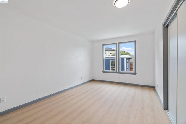 1012 72nd Ave, Oakland, CA 94621