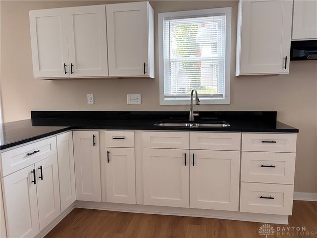 1303 Catalpa Drive, Dayton, OH 45406