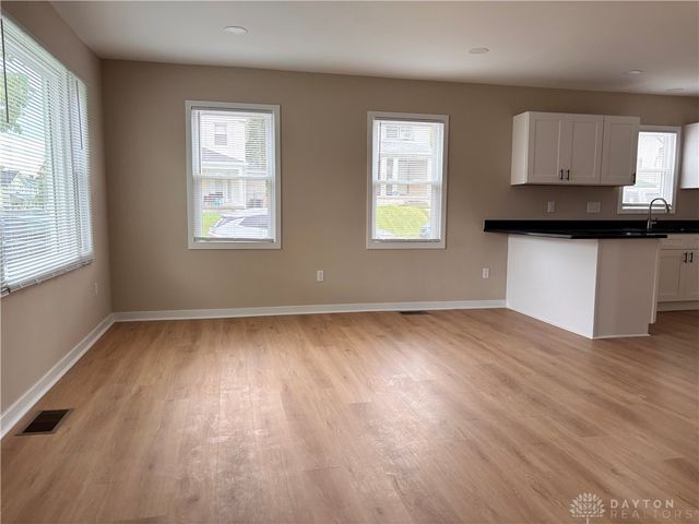1303 Catalpa Drive, Dayton, OH 45406