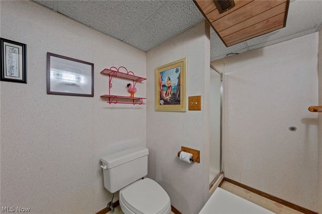 6110 Hollywood Drive, Parma, OH 44129