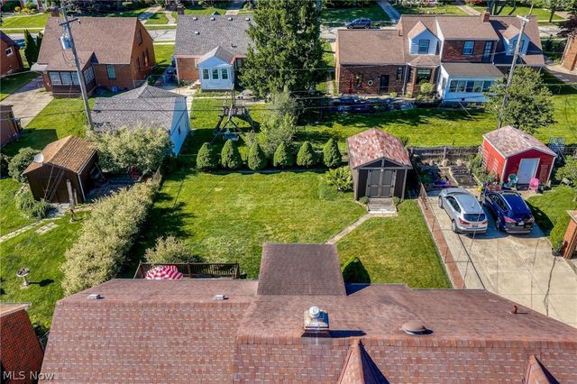 6110 Hollywood Drive, Parma, OH 44129