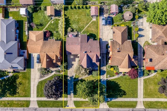 6110 Hollywood Drive, Parma, OH 44129
