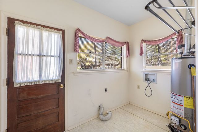 220 N Holly, Sherman, TX 75092