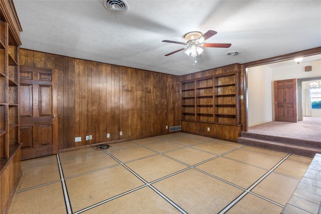 220 N Holly, Sherman, TX 75092