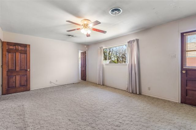 220 N Holly, Sherman, TX 75092