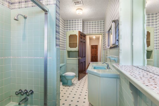 220 N Holly, Sherman, TX 75092