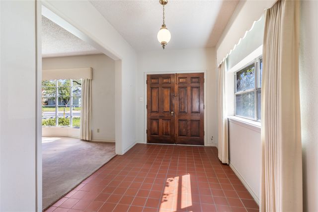 220 N Holly, Sherman, TX 75092