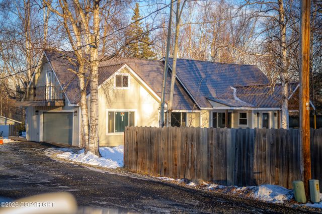 735 W Winter Avenue, Wasilla, AK 99654