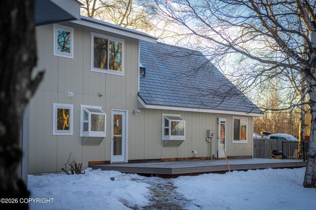 735 W Winter Avenue, Wasilla, AK 99654