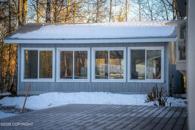 735 W Winter Avenue, Wasilla, AK 99654