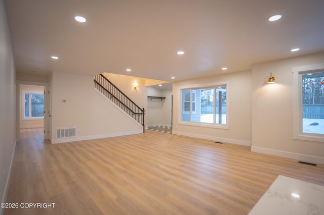 735 W Winter Avenue, Wasilla, AK 99654