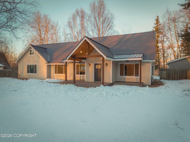 735 W Winter Avenue, Wasilla, AK 99654