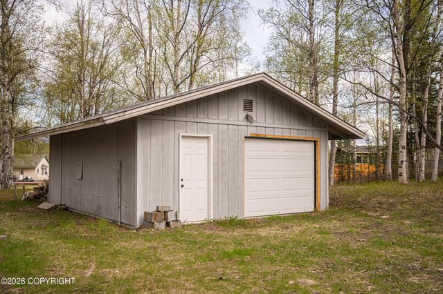 735 W Winter Avenue, Wasilla, AK 99654