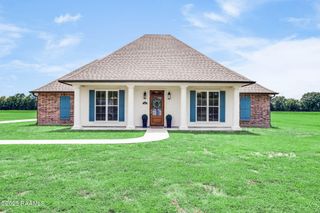 1087 Bock Huval Road, Breaux Bridge, LA 70517